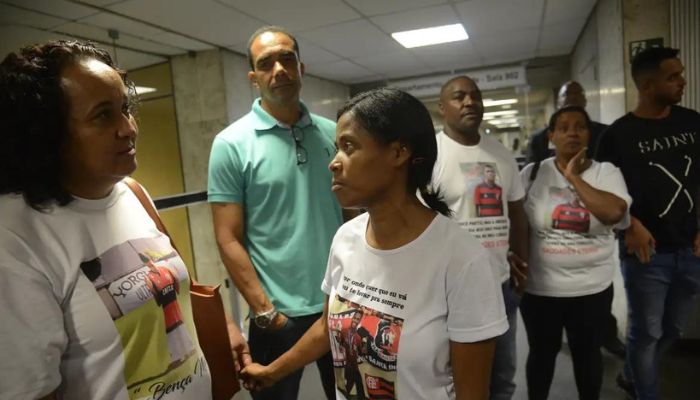 Flamengo terá que indenizar família de vítima do incêndio no Ninho